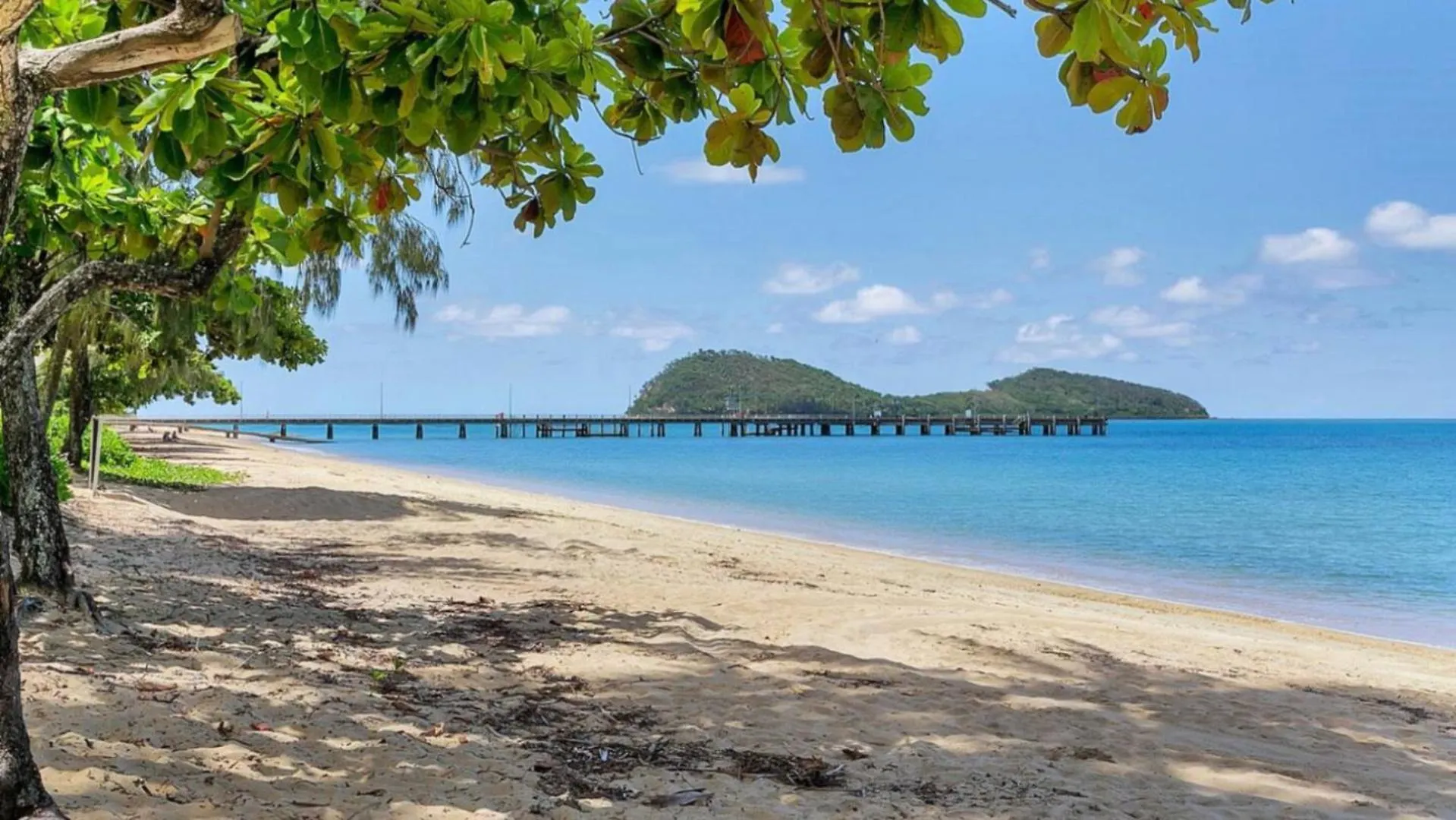 Canopy House - Palm Cove Holiday home